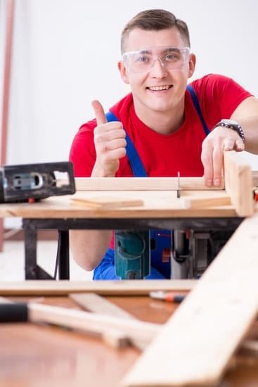 Best Woodworking Projects To Make Money