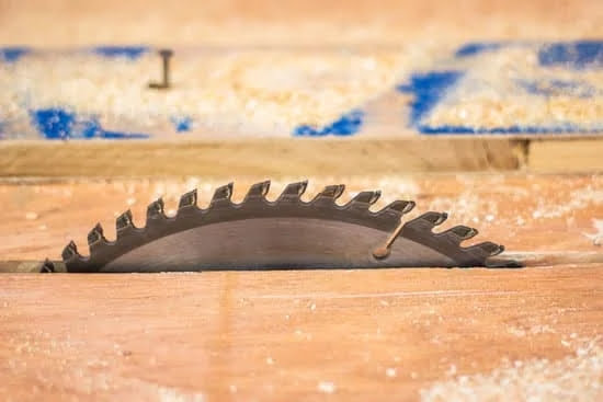 What Is The Best Dust Mask For Woodworking