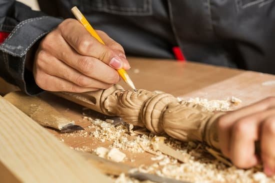 Minimalist Woodworking Tools