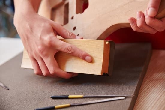 What Tools To Start Woodworking