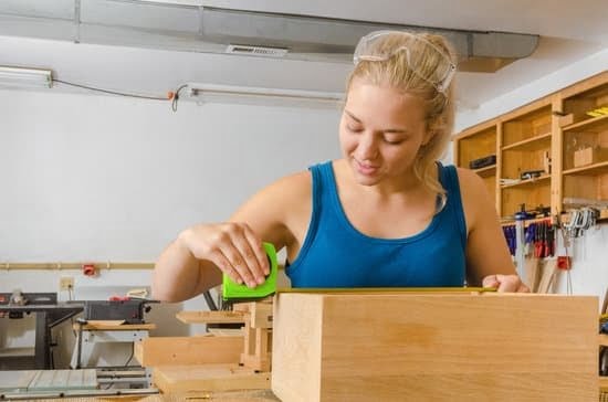 Best Tools For Decorative Woodworking