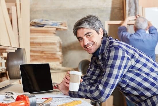 Different Measuring Tools For Woodworking