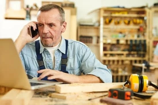 Essential Woodworking Hand Tools By Paul Sellers Скачать