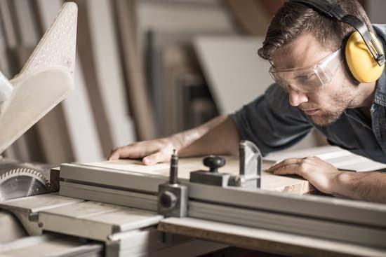 How Many Clamps For Woodworking