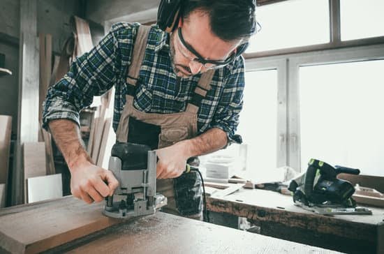 What Type of Attention Is Needed for Woodworking 1 Proper attention and focus needed for woodworking to ensure safety and quality craftsmanship