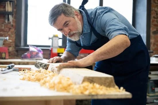 How to Enlarge Woodworking Patterns to Actual Size 1 Step-by-step guide on how to accurately scale woodworking patterns to their actual size