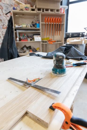 Step-by-step guide on how to make a living out of woodworking using your creative skills