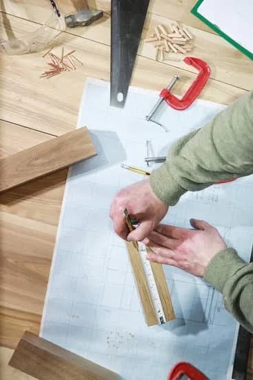 Straightforward step-by-step guide on filling large gaps in woodwork for a polished finish