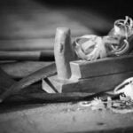 Step-by-step guide on how to calculate angles for woodworking projects, ensuring precision