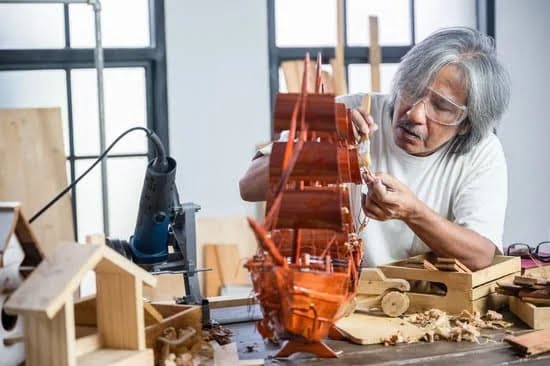 Klingspor Woodworking Extravaganza 1 KLINGSPOR WOODWORKING EXTRAVAGANZA: Premier event showcasing exceptional woodworking tools, supplies and techniques