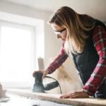 Woodworkers' guide: Step-by-step instructions on building your own sturdy and functional woodworking bench