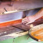 Step-by-step guide on creating a collaborative woodworking workshop: design, layout, and organization