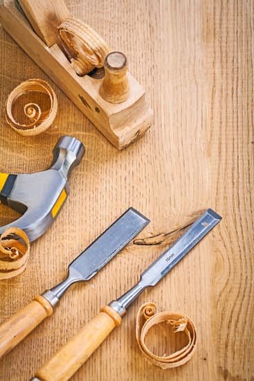 Step-by-step guide on how to sketch woodworking plans for beginners