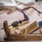 What Tools Do Woodworkers Use Woodworker's essential tools: saws, chisels, drills, sandpaper, clamps, hammers, mallets, and measuring devices