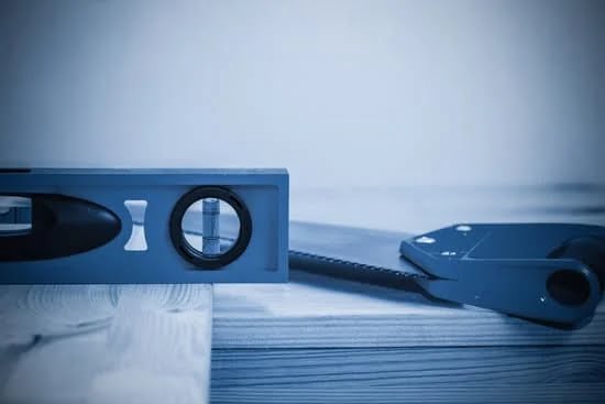 How to Use Woodworking Router 1 Step-by-step guide on how to use a woodworking router for professional craftsmanship