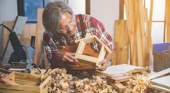 What Type of Woodworking Router Do I Need 1 Choosing the Right Woodworking Router: A Guide to Determine the Ideal Type for Your Needs