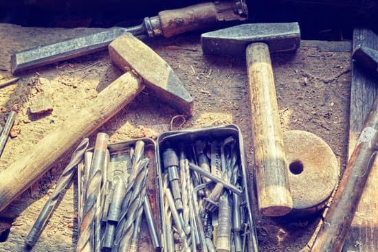 How to Paint Stain Woodwork 1 How to paint stain woodwork: A step-by-step guide