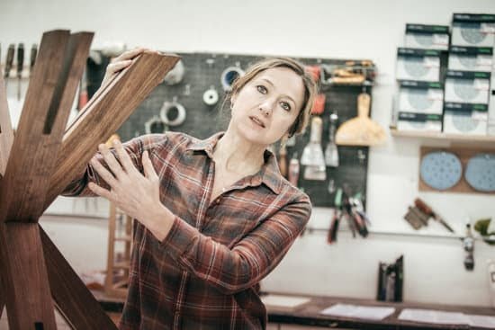 How to Set Up a Woodwork Workshop 1 How to set up a woodwork workshop: essential tools, layout, and safety tips for beginners