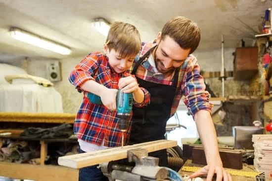 Hourly Rates for Custom Woodworkers: What Do They Charge Per Hour