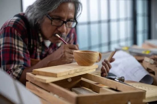 How to Make a Celtic Knot Woodworking 1 Step-by-step guide on how to make a Celtic knot woodworking design at home