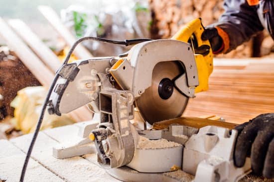Es Parrish Woodworker 70'S 1 ES Parrish, skilled woodworker from the 70's, crafting timeless furniture