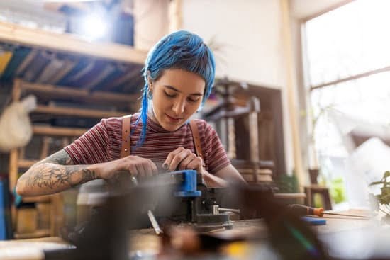 What Tools Do I Need to Start a Woodworking Business 1 Essential Woodworking Tools: What Tools Do I Need to Start a Woodworking Business