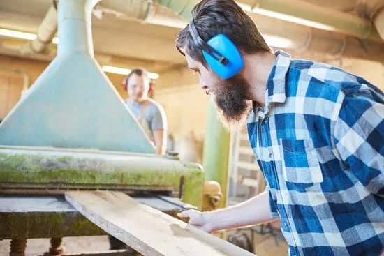 What Are CBN Grinding Wheels Used for Woodworking Tools 1 CBN grinding wheels used for woodworking tools, provides precision and extended lifespan for woodworking applications