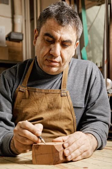 Do You Paint Woodwork Before or After Walls 1 Woodwork painting order: before or after walls Expert advice for DIYers