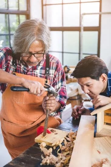 Should I Buy a Router or a Lathe for Woodworking 5 Comparing Router vs. Lathe For Woodworking: Decision-Making Guide