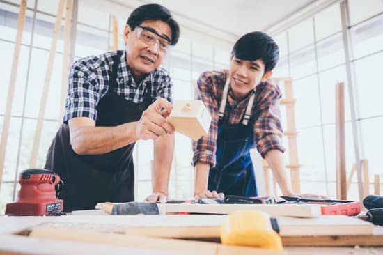 How to Embeda Jewel on a Box Woodworking 5 How to Embed a Jewel on a Box Woodworking: Step-by-step guide for beginners