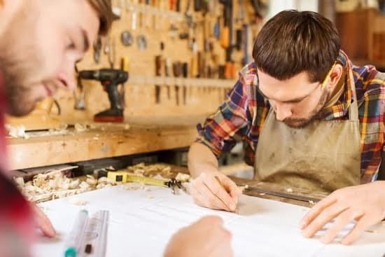 How Do I Get a Woodworking Job 1 Image: Applying for a woodworking job requires a standout resume and portfolio of your work