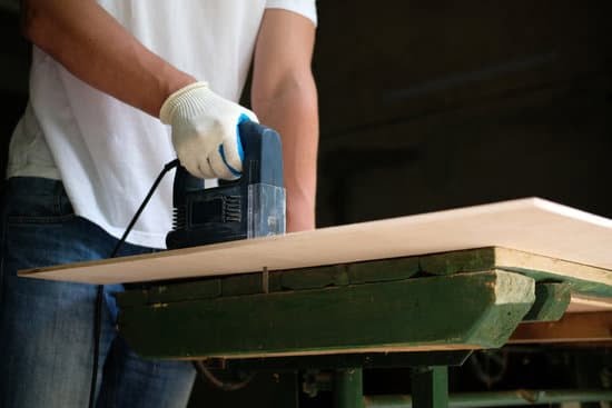 Best Woodworking Clothes 1 Top-rated protective gear for woodworking enthusiasts - BEST WOODWORKING CLOTHES - durable, comfortable, and stylish
