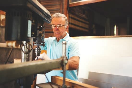 How to Use a Router Woodworking 1 Step-by-step guide on how to use a router for woodworking projects - How to Use a Router Woodworking