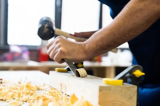 How to Start Woodworking Shop 1 Beginner's tips for setting up a successful woodworking space