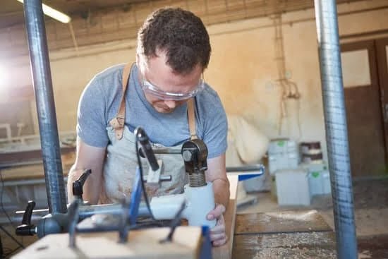 A Seattle Woodworker Is Turning Bathtubs Into Works of Art 1 Seattle woodworker transforms bathtubs into artistic masterpieces with precision and creativity