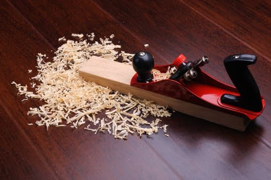 How to Make Woodworking Workbench 1 step-by-step guide for beginners