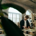 Step-by-step guide on how to read a woodworking sector accurately for beginners