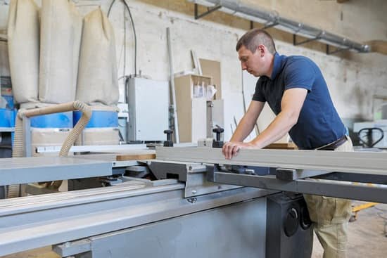 Precision Protractor Angle Cube, ideal for woodworking projects requiring accurate angles