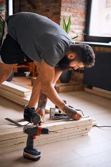 What to Get for a Woodworker 7 tools, lumber, workbench accessories, or gift cards are excellent options